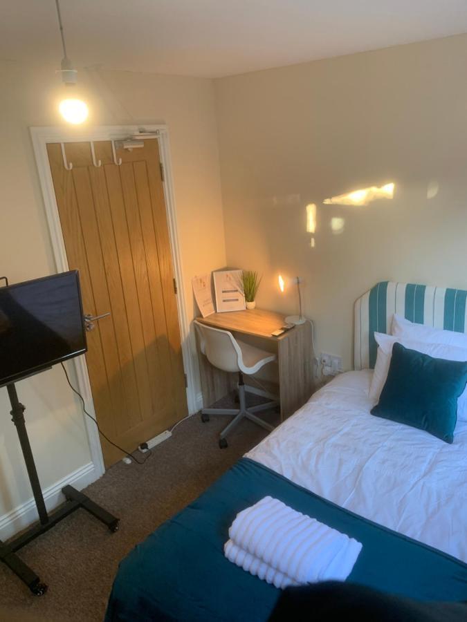 Cosy Room With Private Entrance & Ensuite ريدينج المظهر الخارجي الصورة