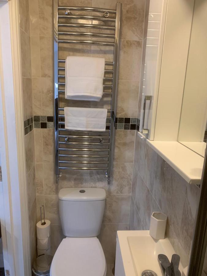 Cosy Room With Private Entrance & Ensuite ريدينج المظهر الخارجي الصورة